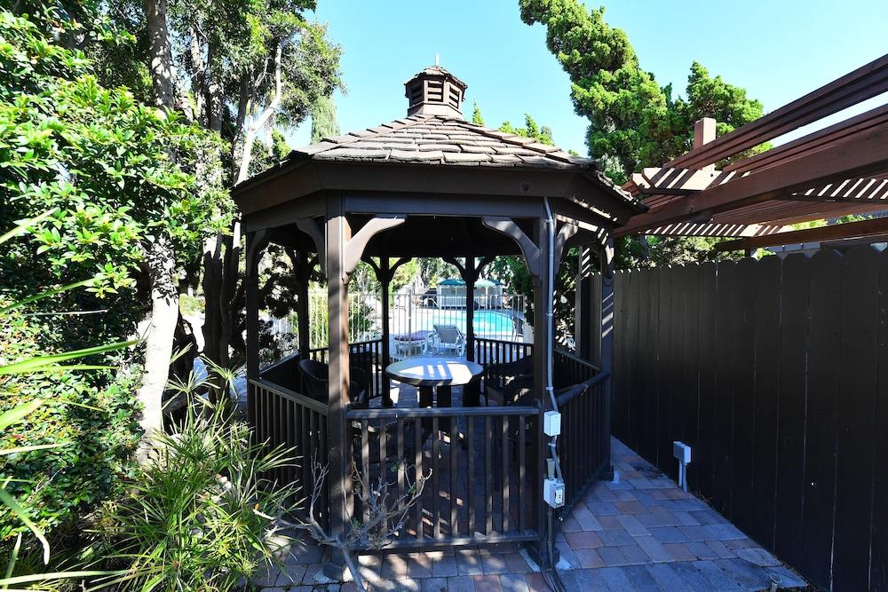 Costa Mesa Inn - Newport Beach Area Exterior photo